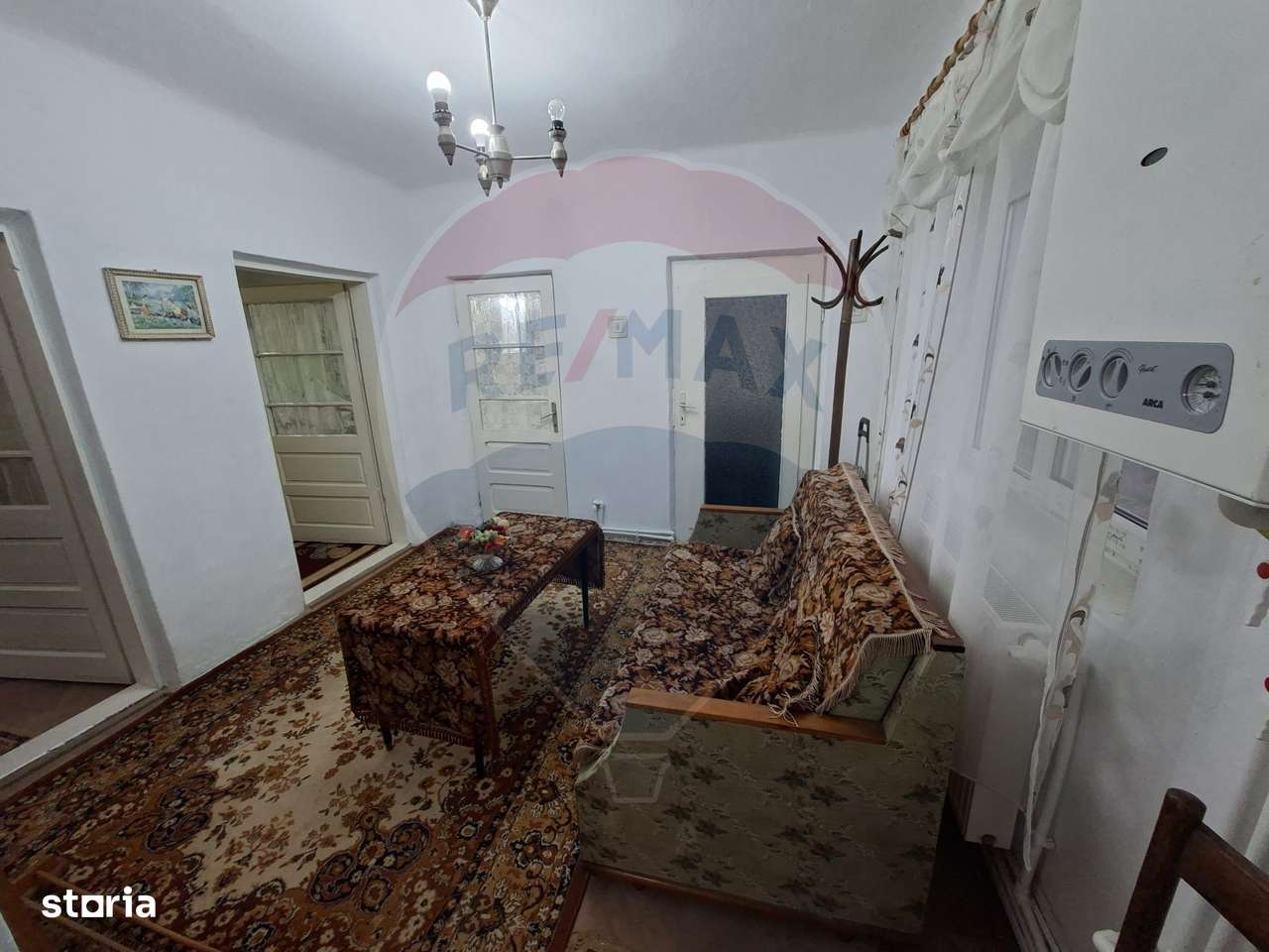 Casă de vânzare, Buhuși — 80 mp, teren 410 mp - Imagine principală: 1/7