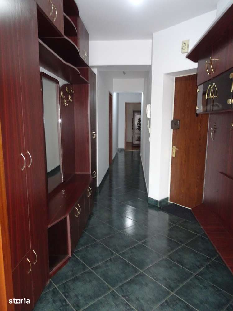 Dorobanti- Primaverii, constr. 2000, cu 2 intrari si parcare subterana-12