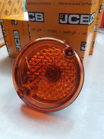 Klosz lampy tylnej JCB Fastrac seria 7000 - 160,- netto - 1