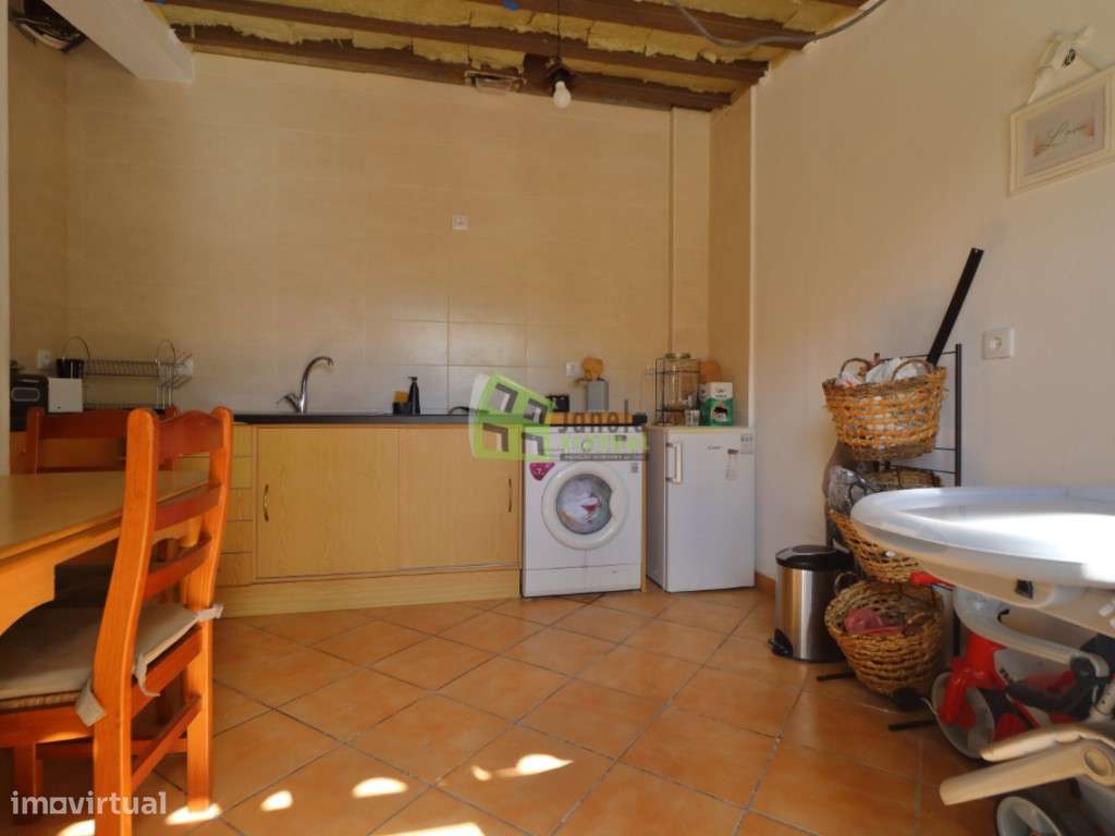 Moradia T2 Isolada com Anexo T1 - Fernão Ferro, Redondos-15