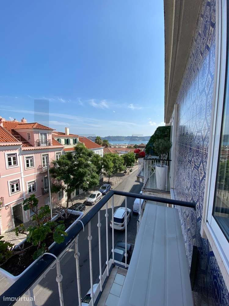 Incredivel T2 +1 renovado com Terraço e vista rio na Ajuda - Grande imagem: 3/28