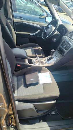 Ford Galaxy 2.0 TDCi Powershift Trend - 25