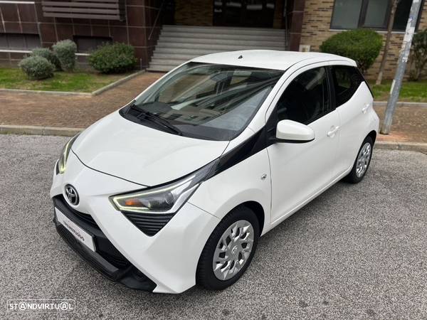 Toyota Aygo 1.0 X-Play+AC+X-Touch - 2