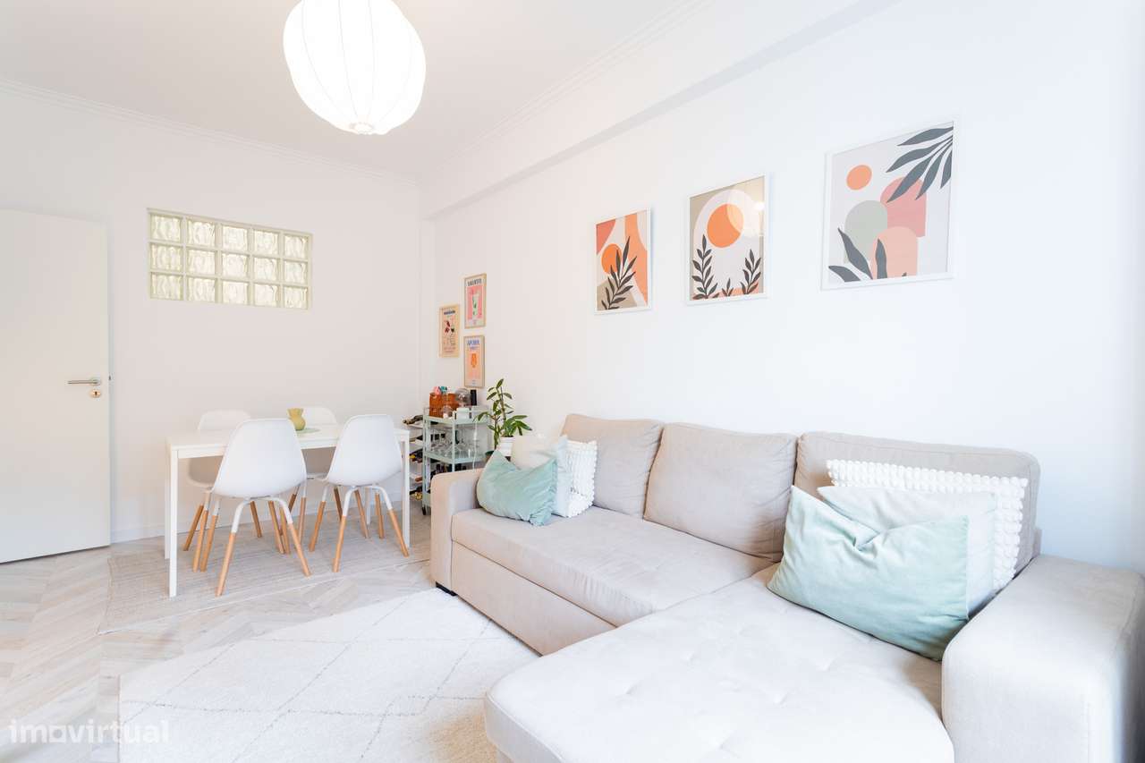 APARTAMENTO T2 EM MASSAMÁ-3