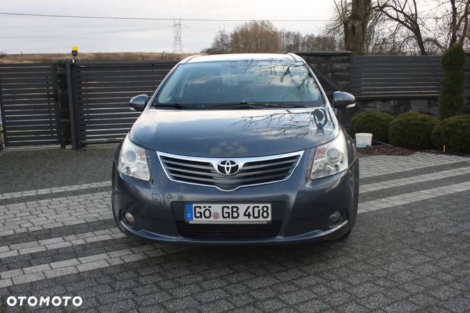 Toyota Avensis 1.8 Sol - 2