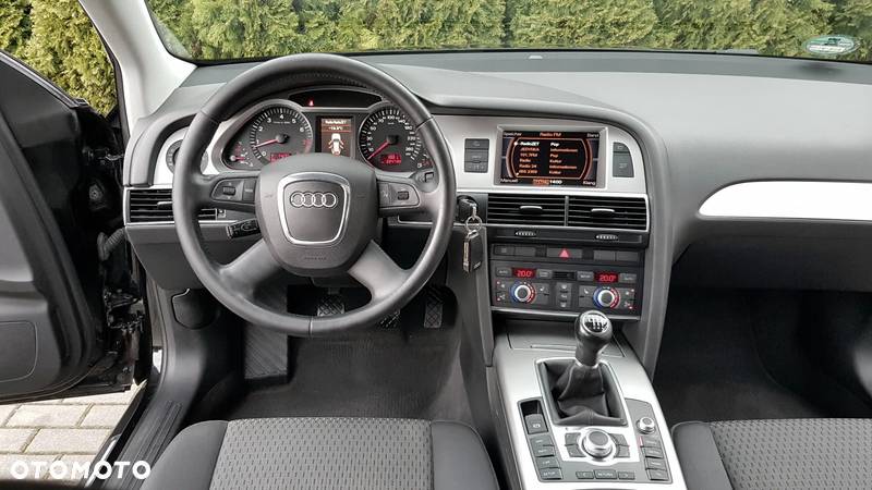 Audi A6 2.4 - 20