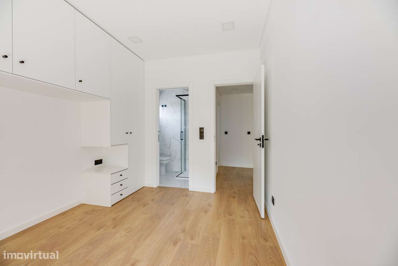 APARTAMENTO T3 | TOTALMENTE REMODELADO | SÃO JOÃO DA TALHA | LOURES-11