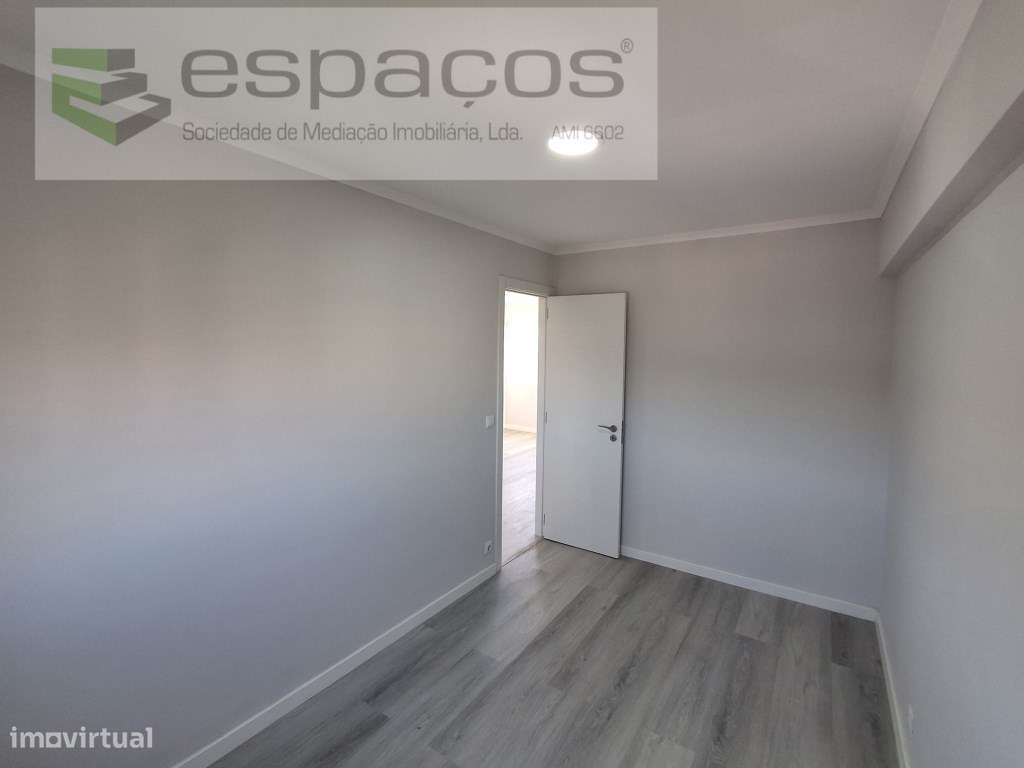 T2 Remodelado na Pontinha, Odivelas-11