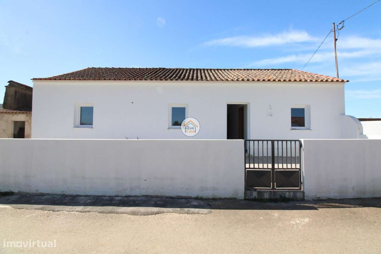 Moradia T3 remodelada com 591m2 de terreno e anexo em Cabeça de Carnei - Grande imagem: 3/29