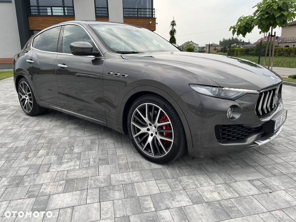 Maserati Levante - 3