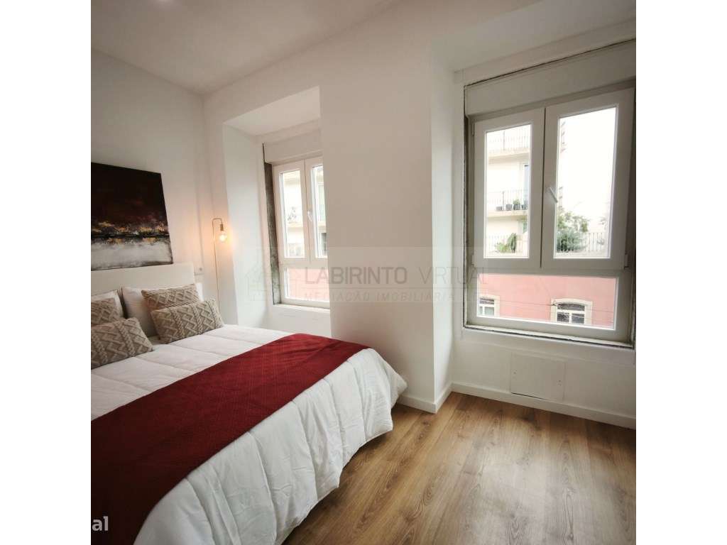 Vende-se excelente T3 com arrecadação, em Benfica - Lisboa-11