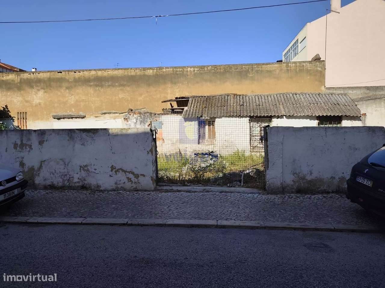 Prédio de 2 andares com terreno-8