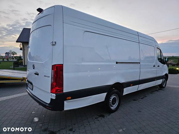 Mercedes-Benz Sprinter 319 - 14