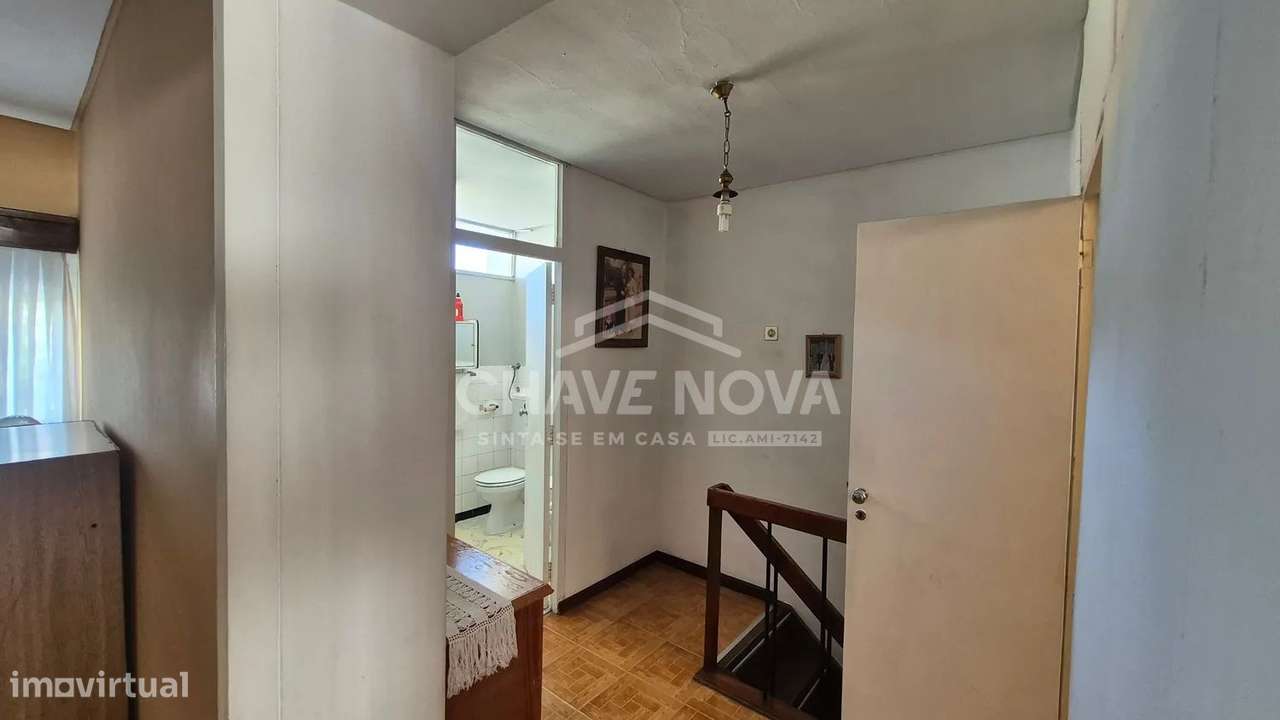 Moradia T2+1 c/garagem em Mafamude  (Urbanização do Cedro, Mafamude)-12
