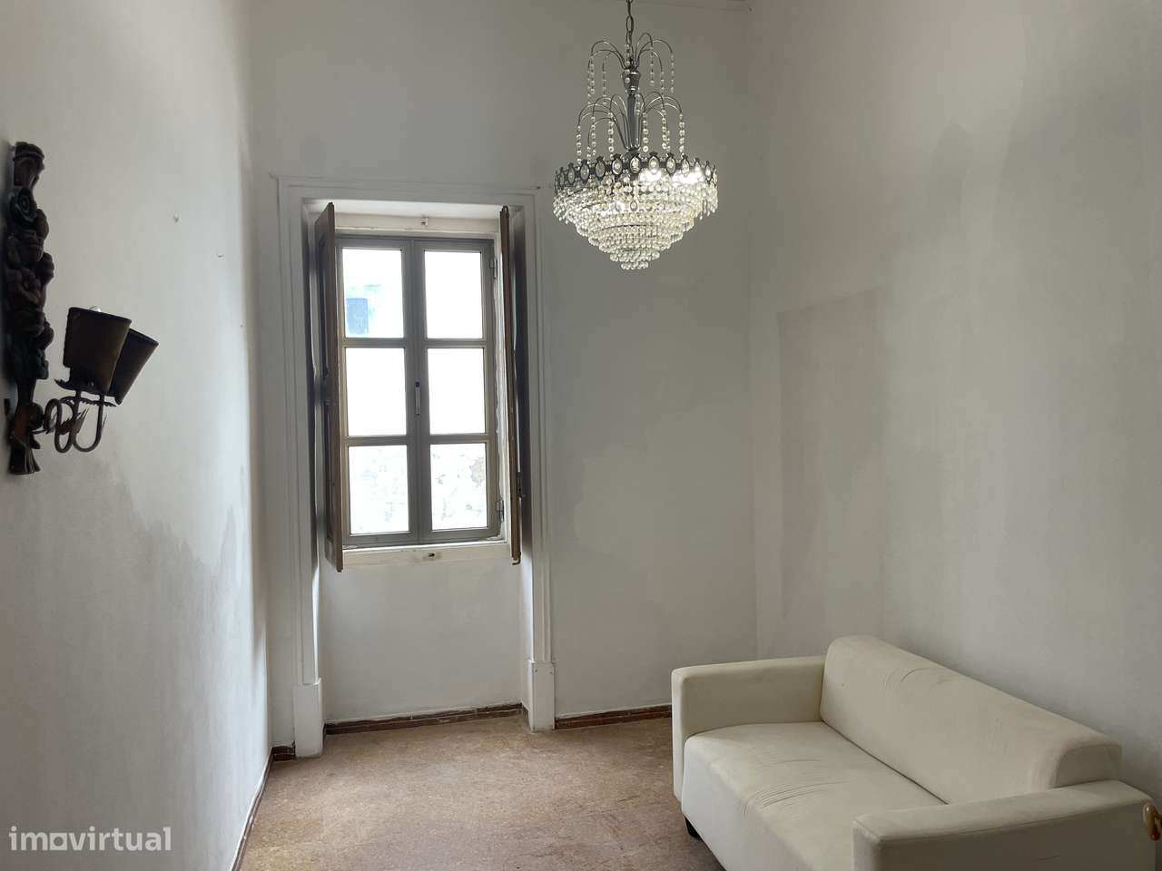 Moradia T4 com quintal-15