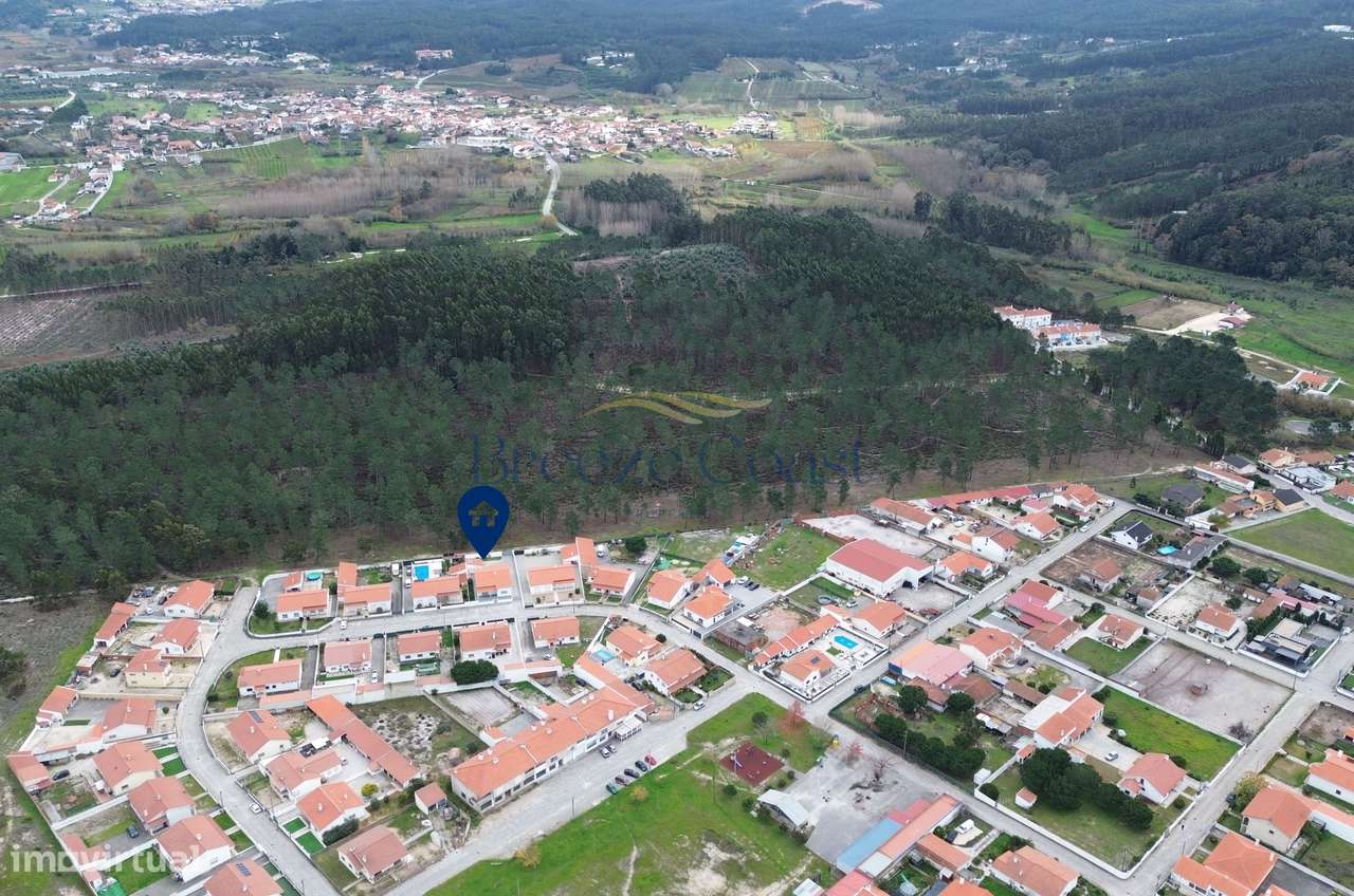 Moradia T3 com excelente localização - Alcobaça-24