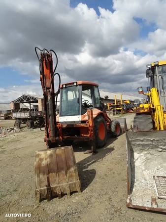 Buldoexcavator Fiat Hitachi FB 100, dezmembrez - 4