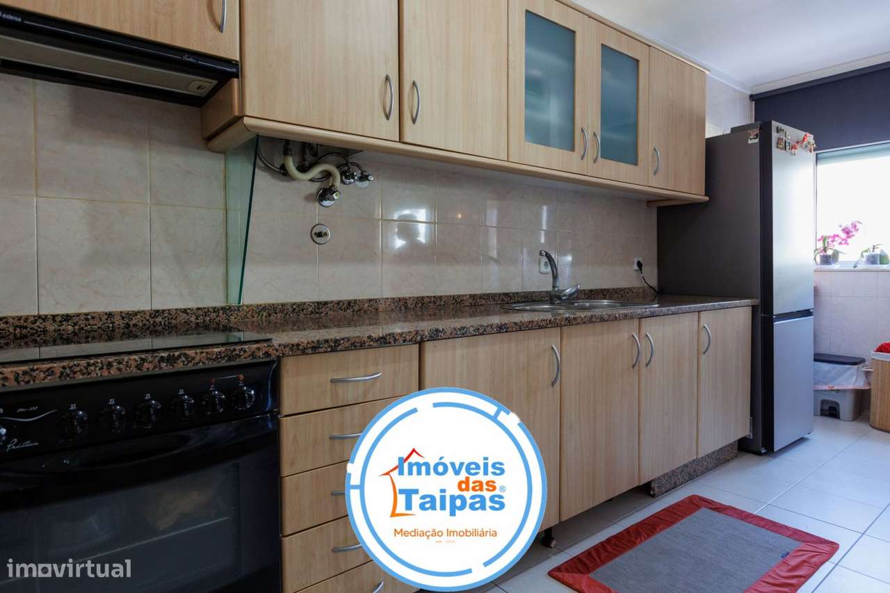 Vende-se Apartamento T2, em Ponte, Guimarães-1
