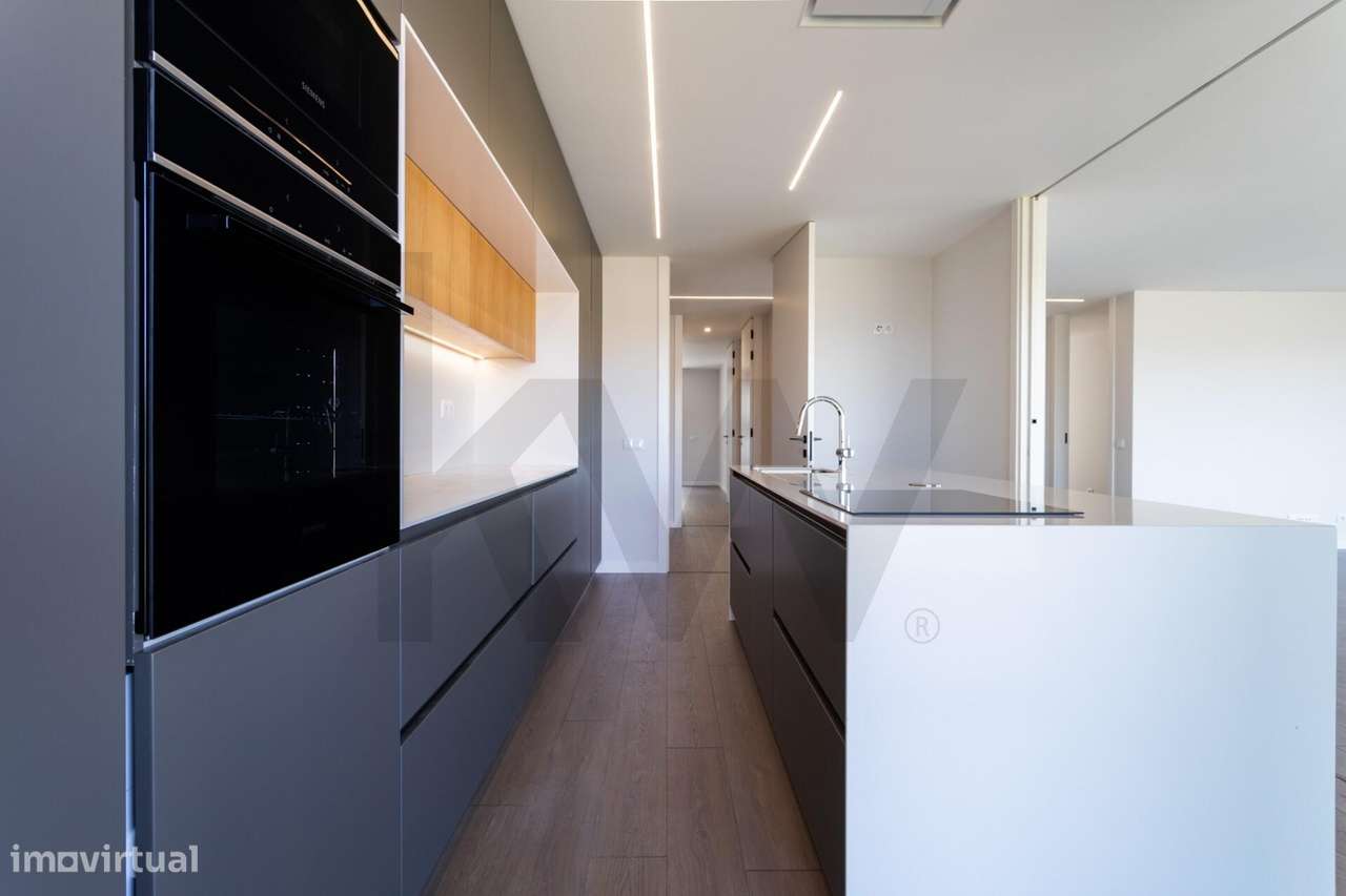 Exclusivo T3 Novo com Varandas de 51m2 | 2 Lugares de Garagem e Arreca-39