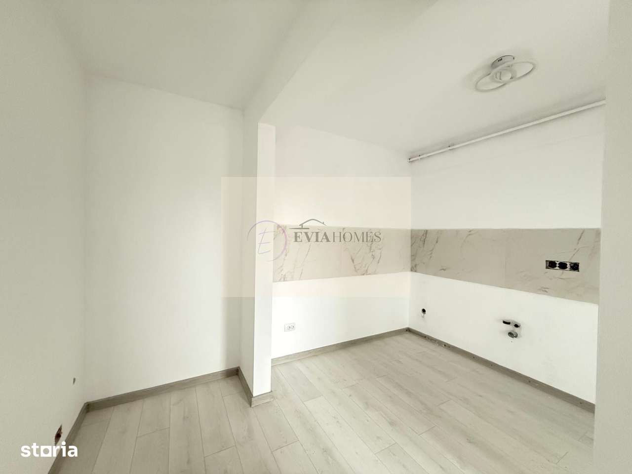 3 camere/2 băi/Parcare inclusă/Constructie premium-10