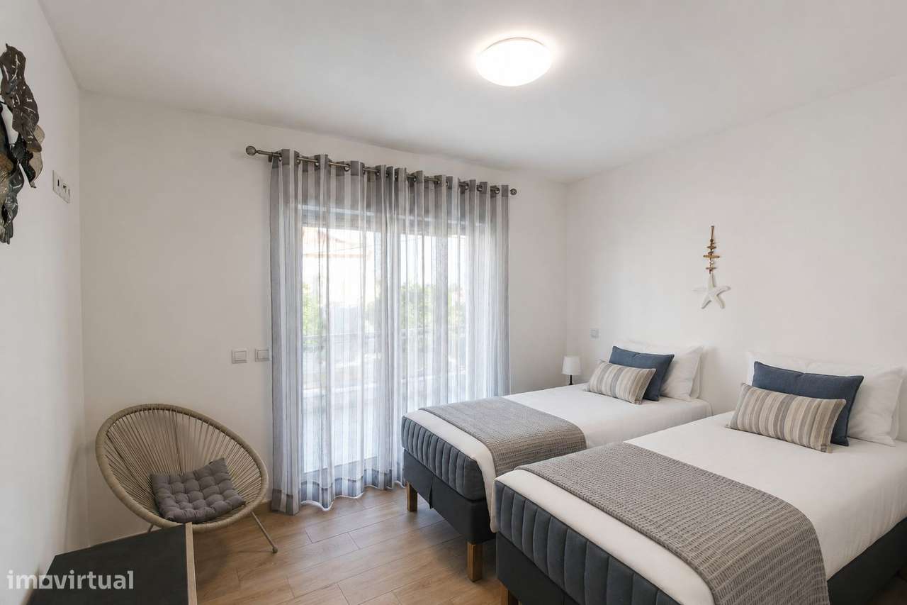 Apartamento T0+2 duplex mobilado e equipado na Manta Rota, Algarve-8