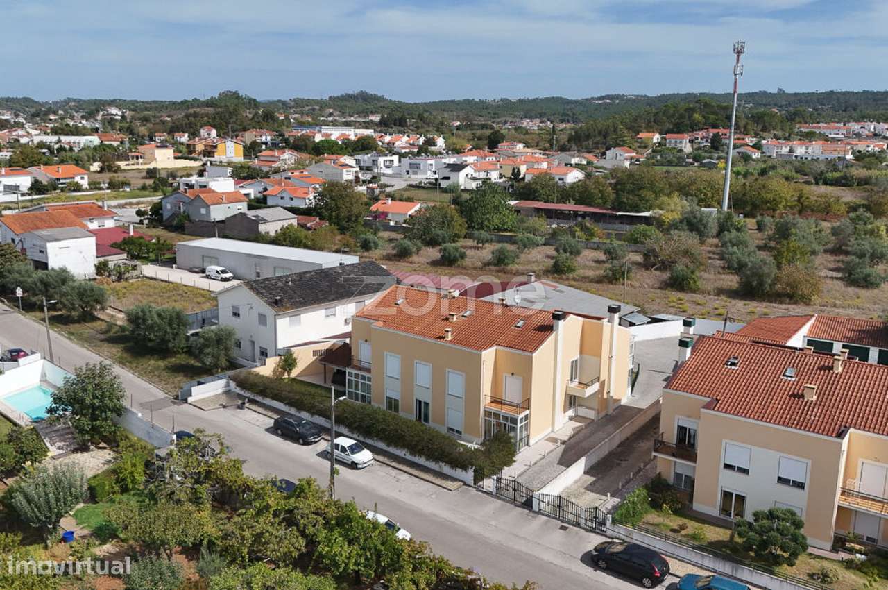 Apartamento T3+2 com Garagem| Cernache, Casconha-45