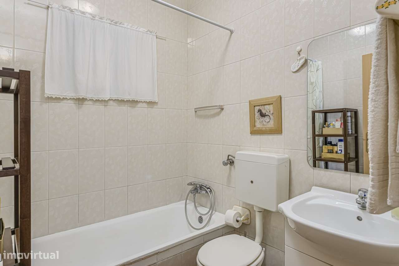 Moradia T2+1, c/ Garagem, Bairro do Areias – Montijo-39