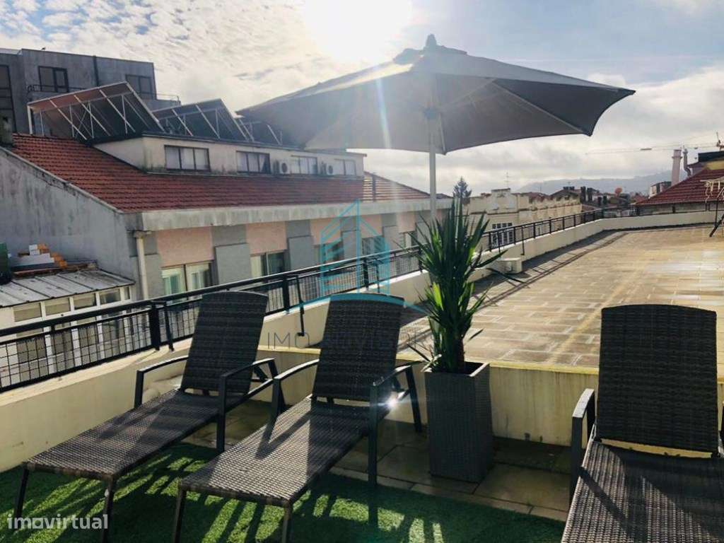 Espetacular cobertura na rua da Alegria com Fernandes Tomas - Grande imagem: 2/50