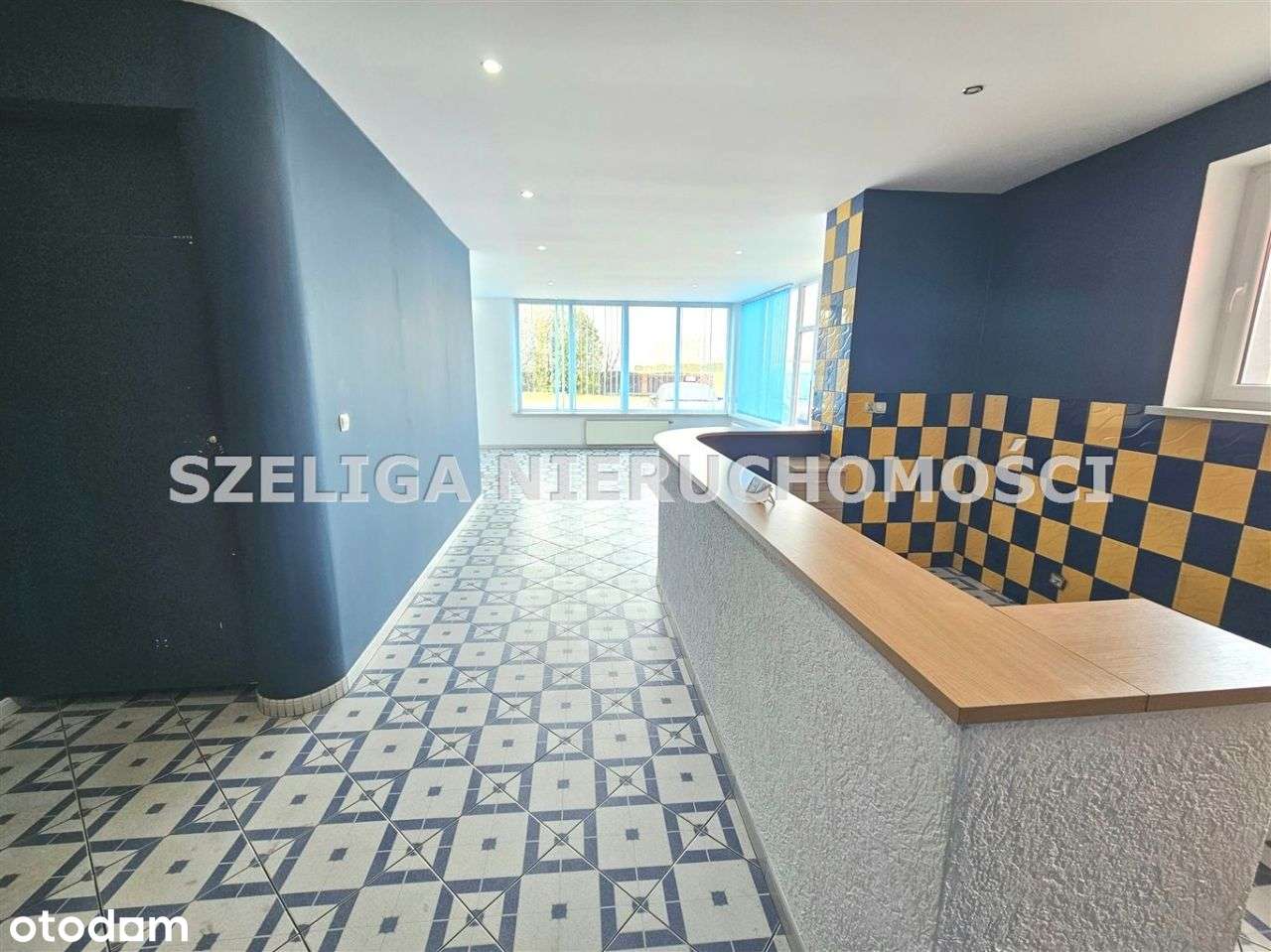 Biuro, Parking, Teen Ogrodzony - Pełny obrazek: 2/8