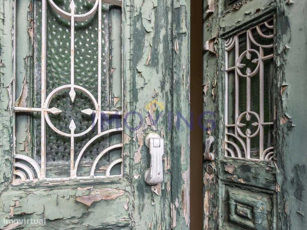 Prédio, moradia e garagens para Investimento-6