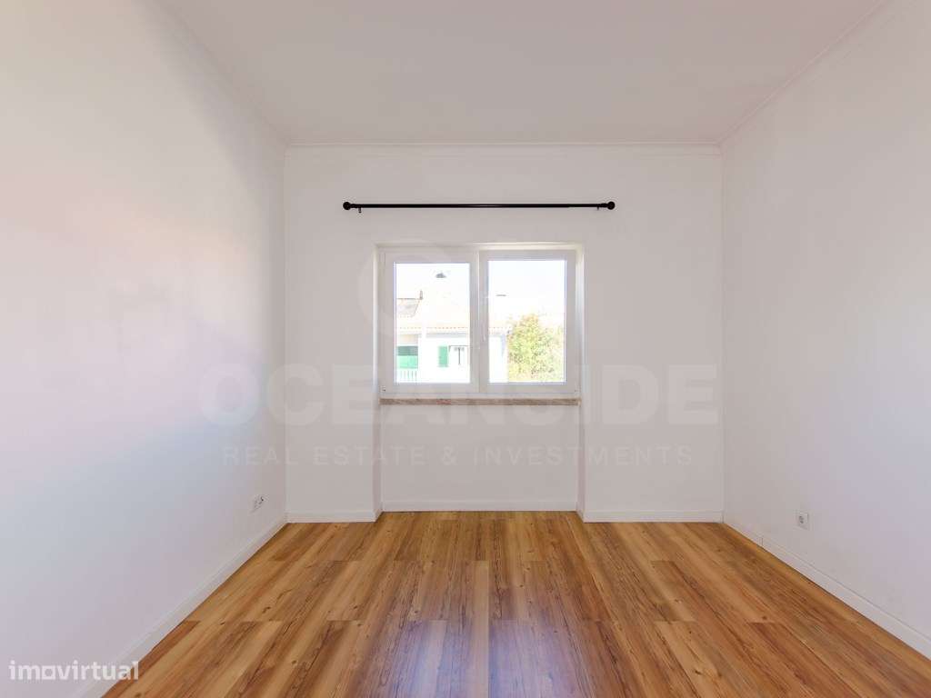 Moradia T4 + 1 em Tercena-25