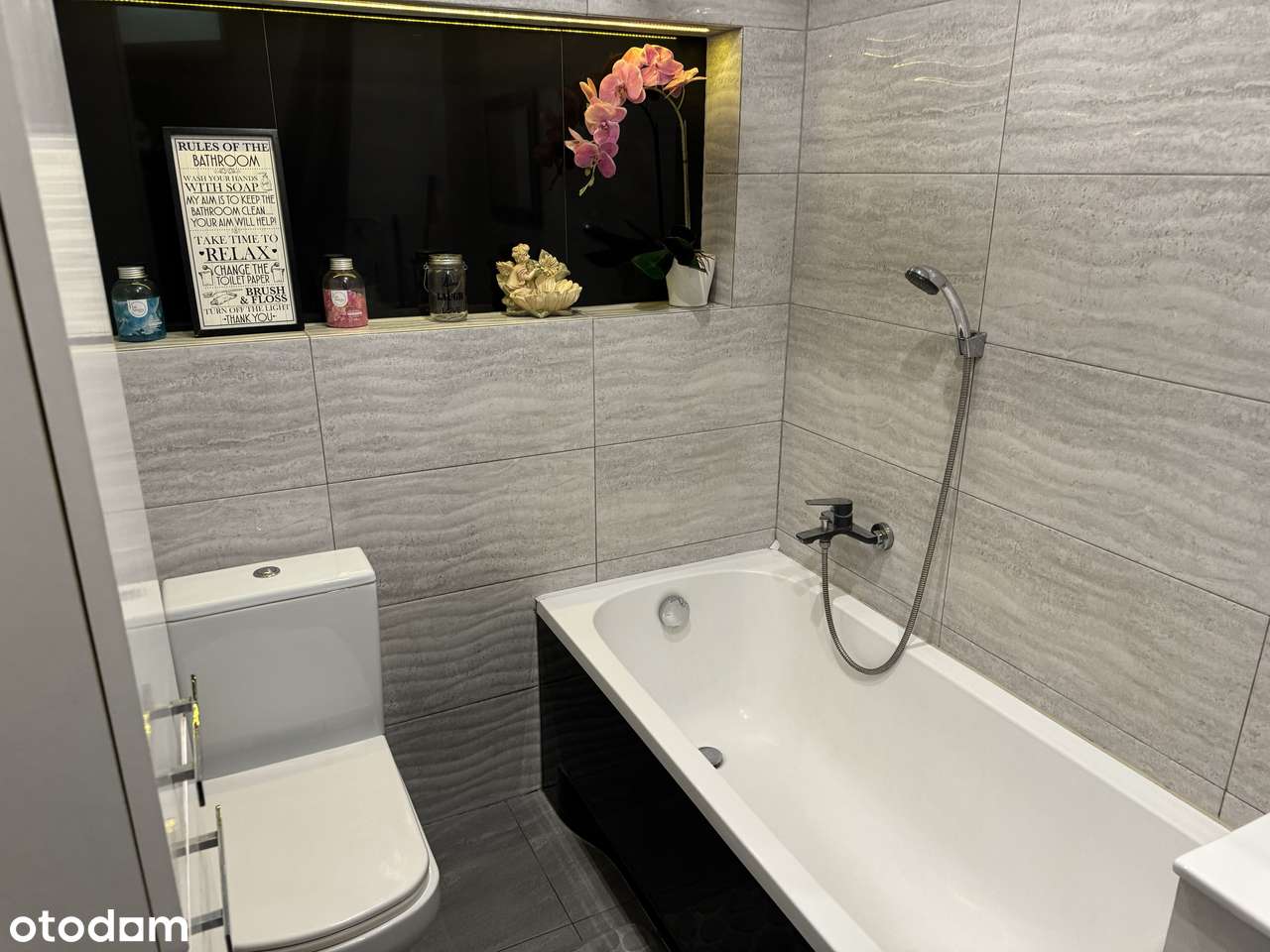 Mieszkanie 3-Pokojowe z Ogródkiem w Sercu Czacza!-9