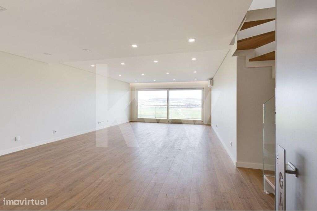 Infantado | Penthouse Duplex T4+1 c/ terraços, estacionamento e arreca - Grande imagem: 2/60