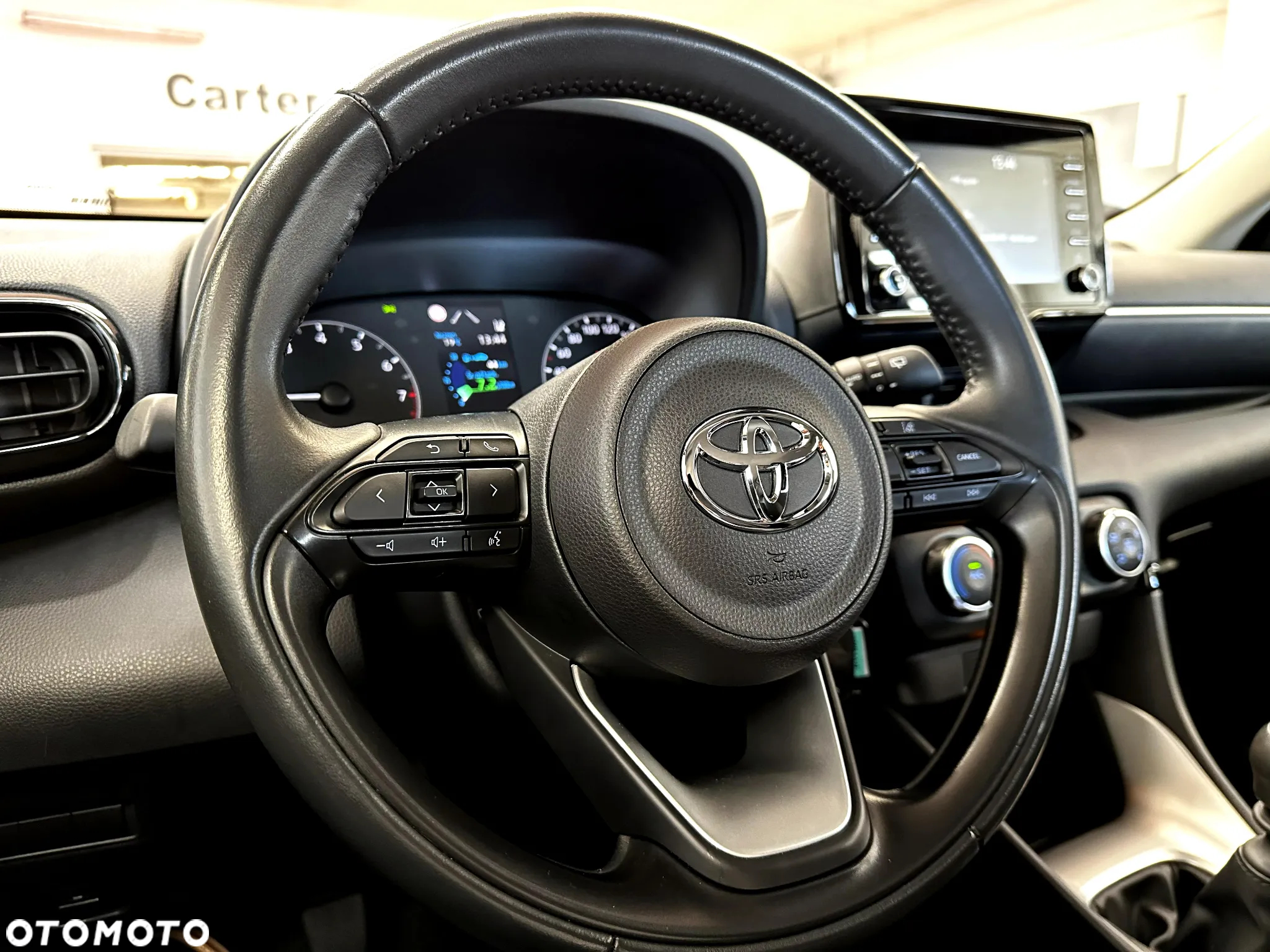 Toyota Yaris 1.5 Comfort - 12