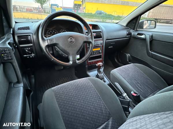 Opel Astra 1.8i Aut. Essentia - 20