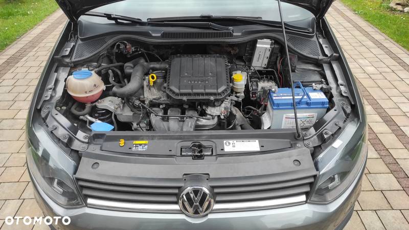Volkswagen Polo 1.0 (Blue Motion Technology) Comfortline - 17