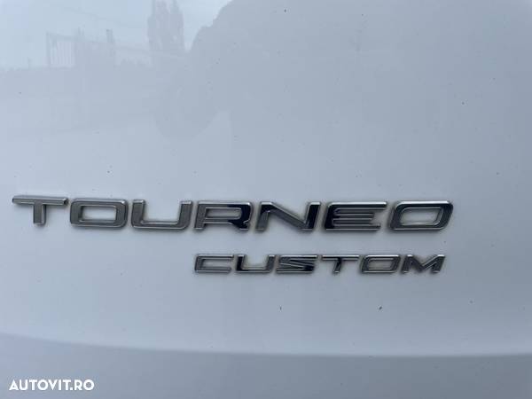 Ford Tourneo Custom 310 L2H1 VA Autm. Titanium X - 38