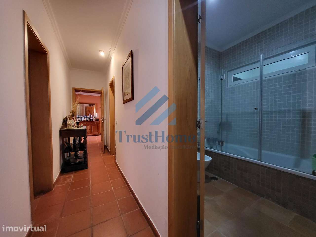 MoradiaV5 com jardim, piscina e ginásio no centro de Coruche-18