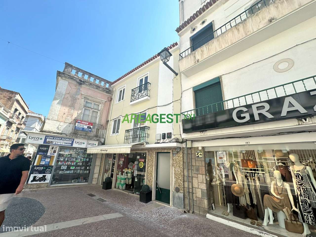 Loja com rendimento no Centro de Vila Franca de Xira-5