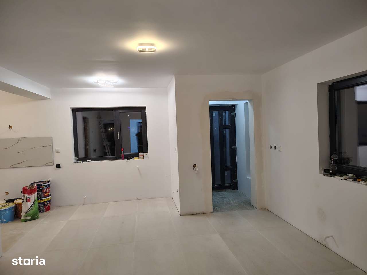 < Casa individuala parter >3 camere 2 bai teren 250mp-5