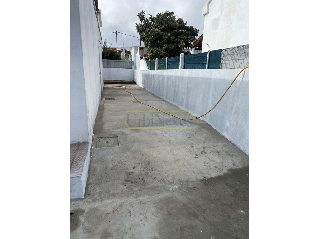 Moradia Nova V2 - Terreno 220M2 - Grande imagem: 5/12