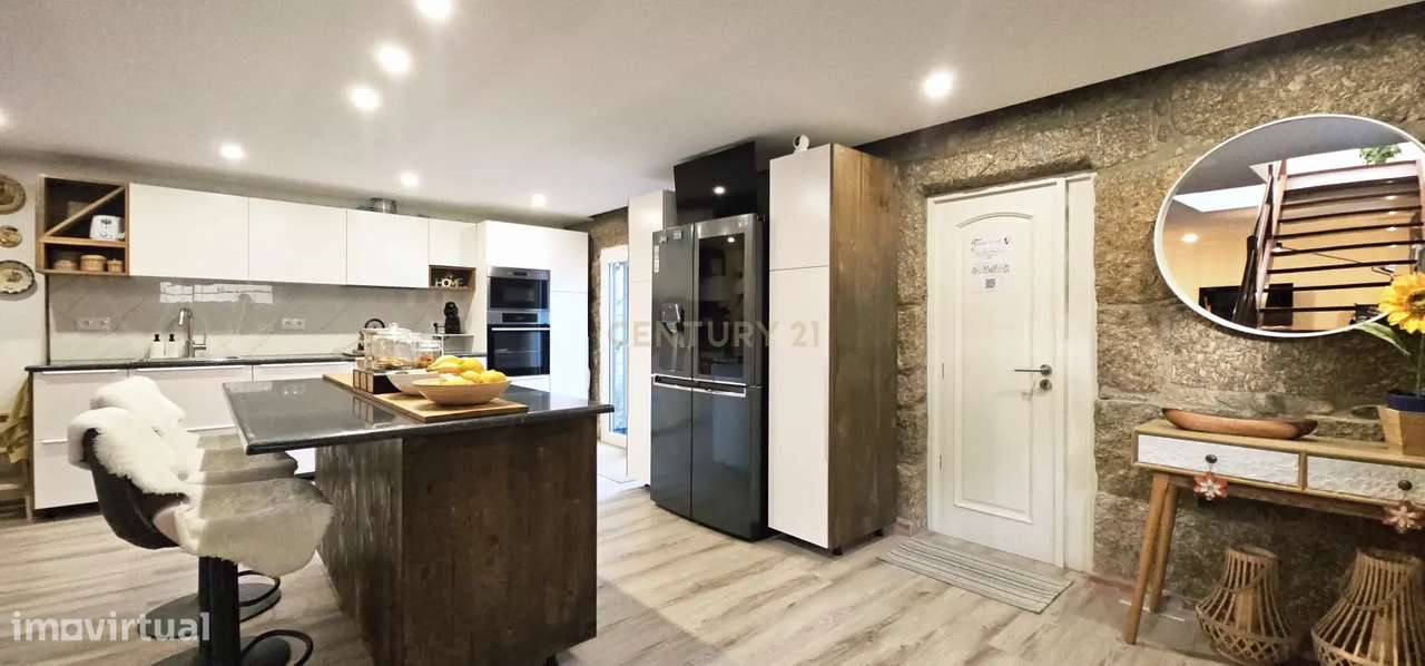 Moradia T3 junto a Praia de Mindelo-6