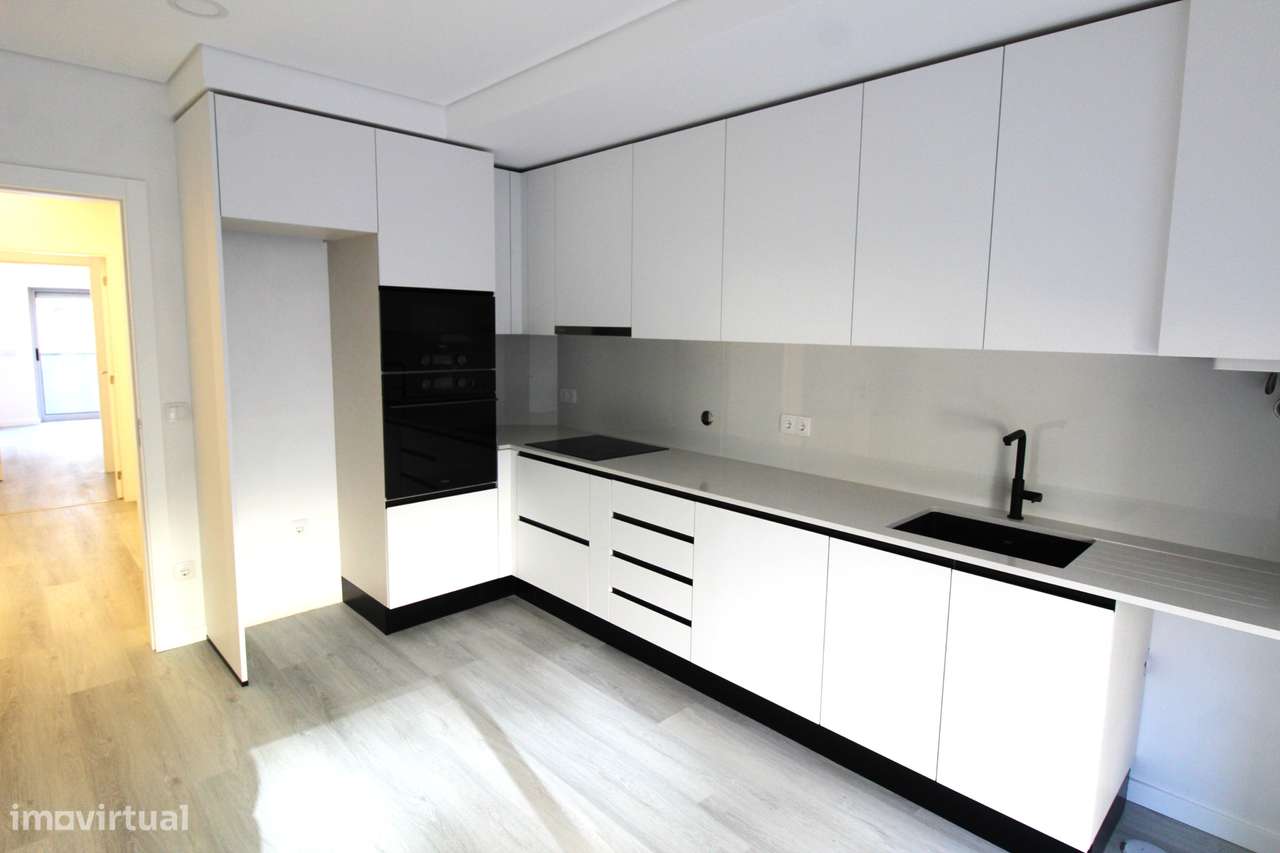 Apartamento T3 Remodelado - Grande imagem: 3/12