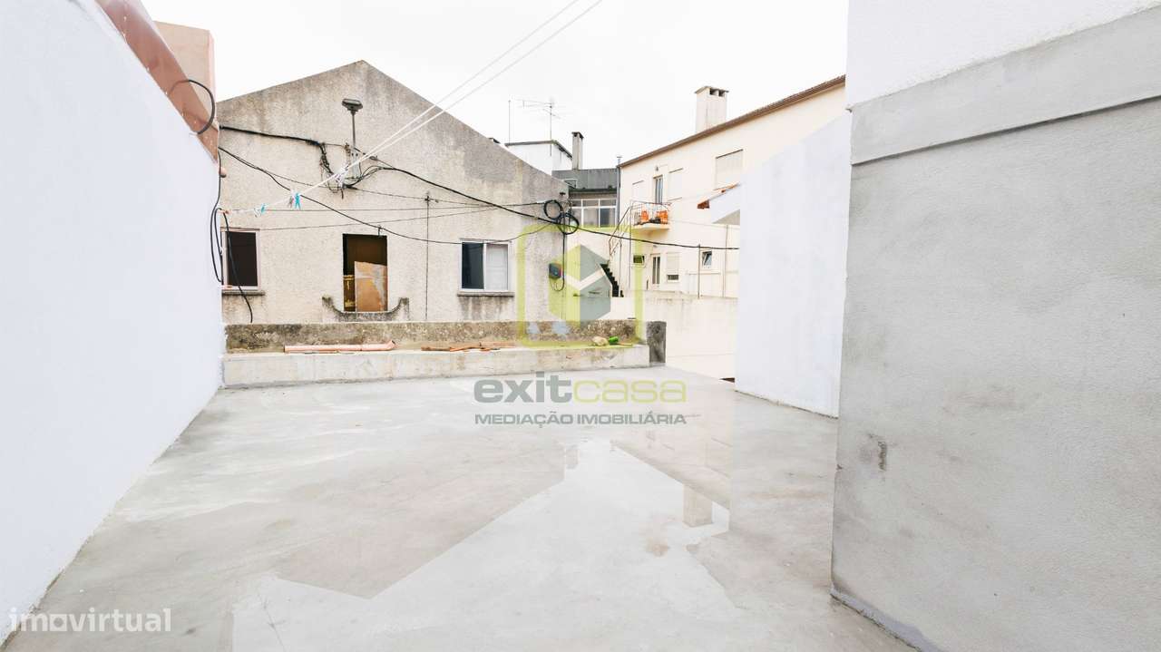Andar moradia T2-14