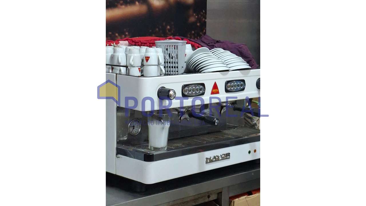 Trespasse Pastelaria em Fânzeres-24