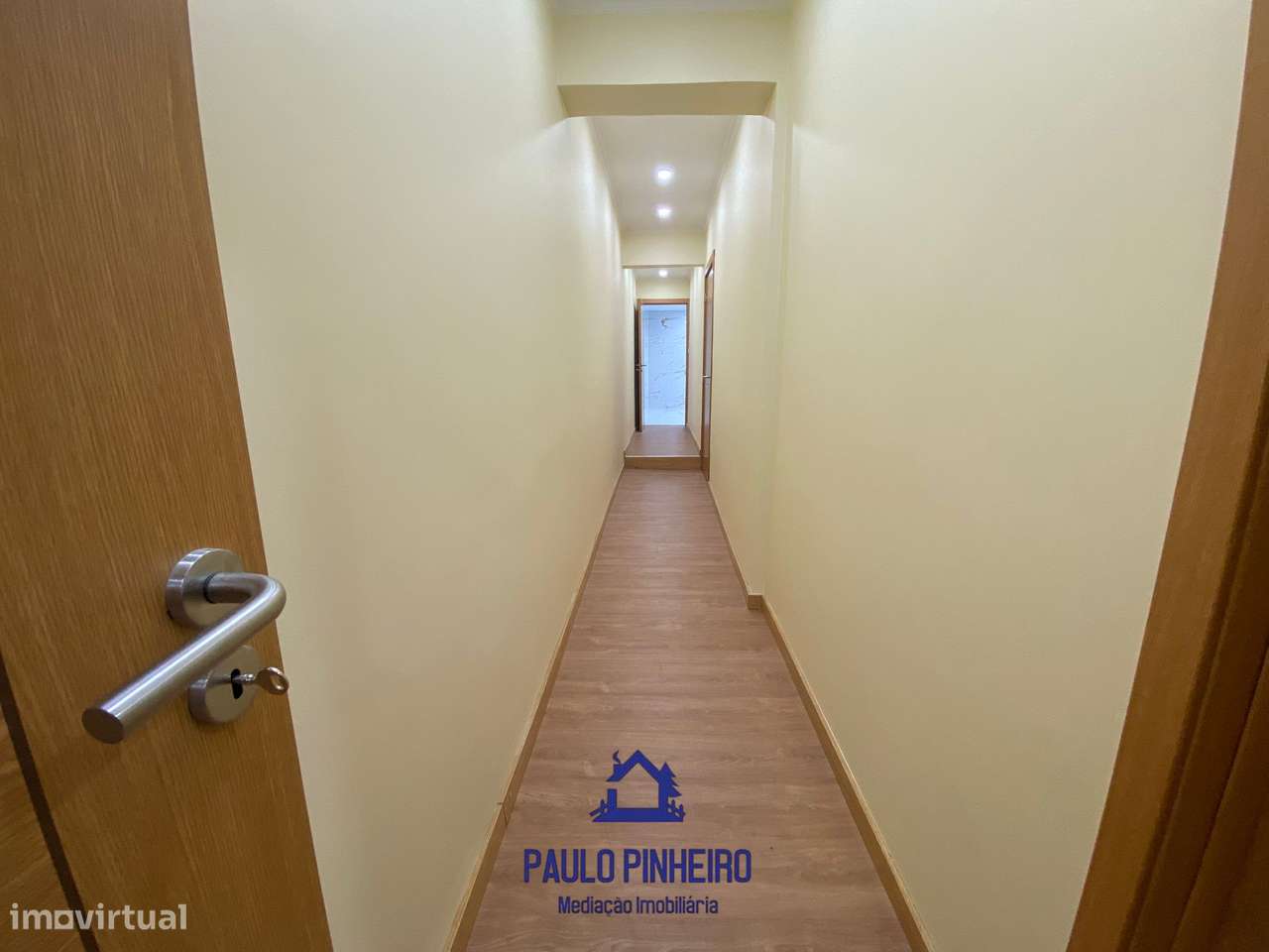 Moradia T4+1 Totalmente Renovada – Campanhã-8