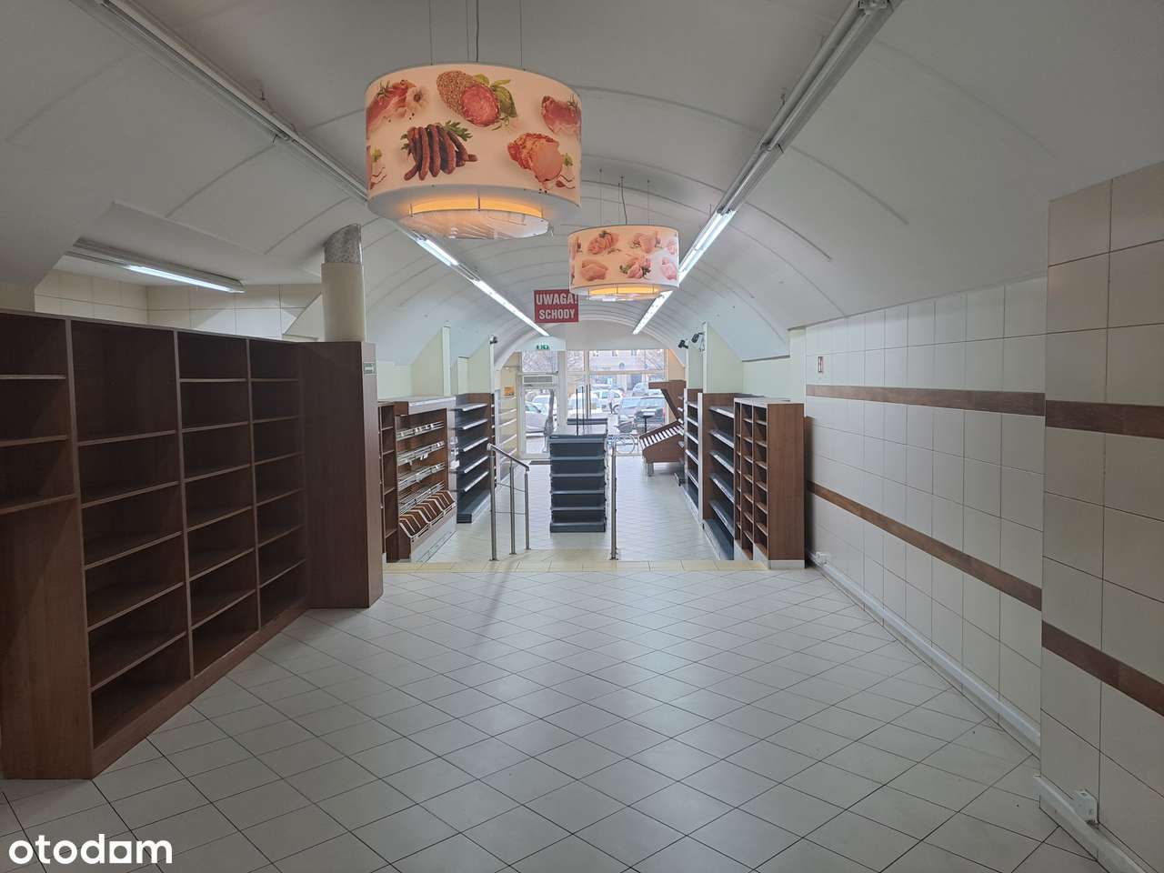 Na wynajem lokal handlowy na rynku w Krotoszynie o pow. 456,39 m² - Pełny obrazek: 3/7