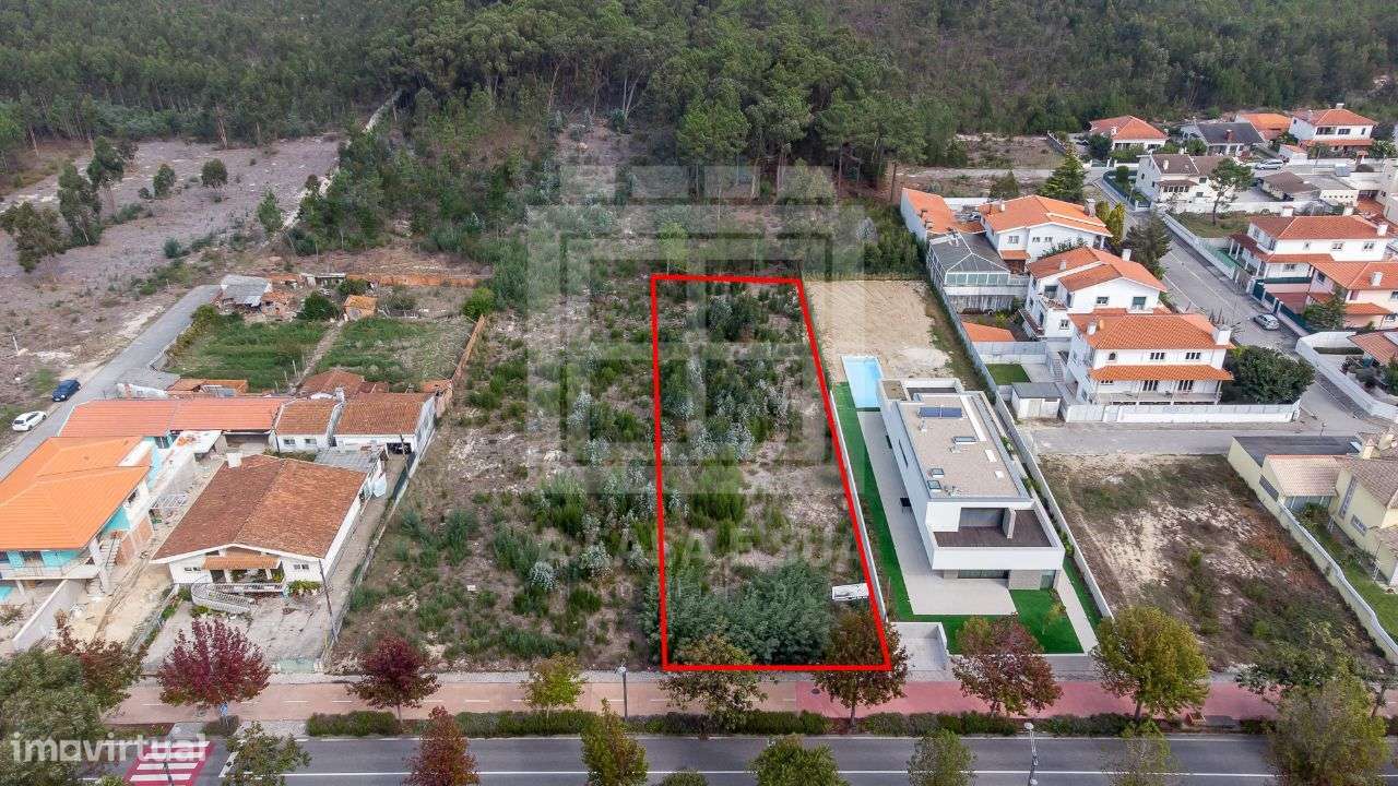 Lote com projeto aprovado para Moradia Térrea e Isolada - Grande imagem: 3/13