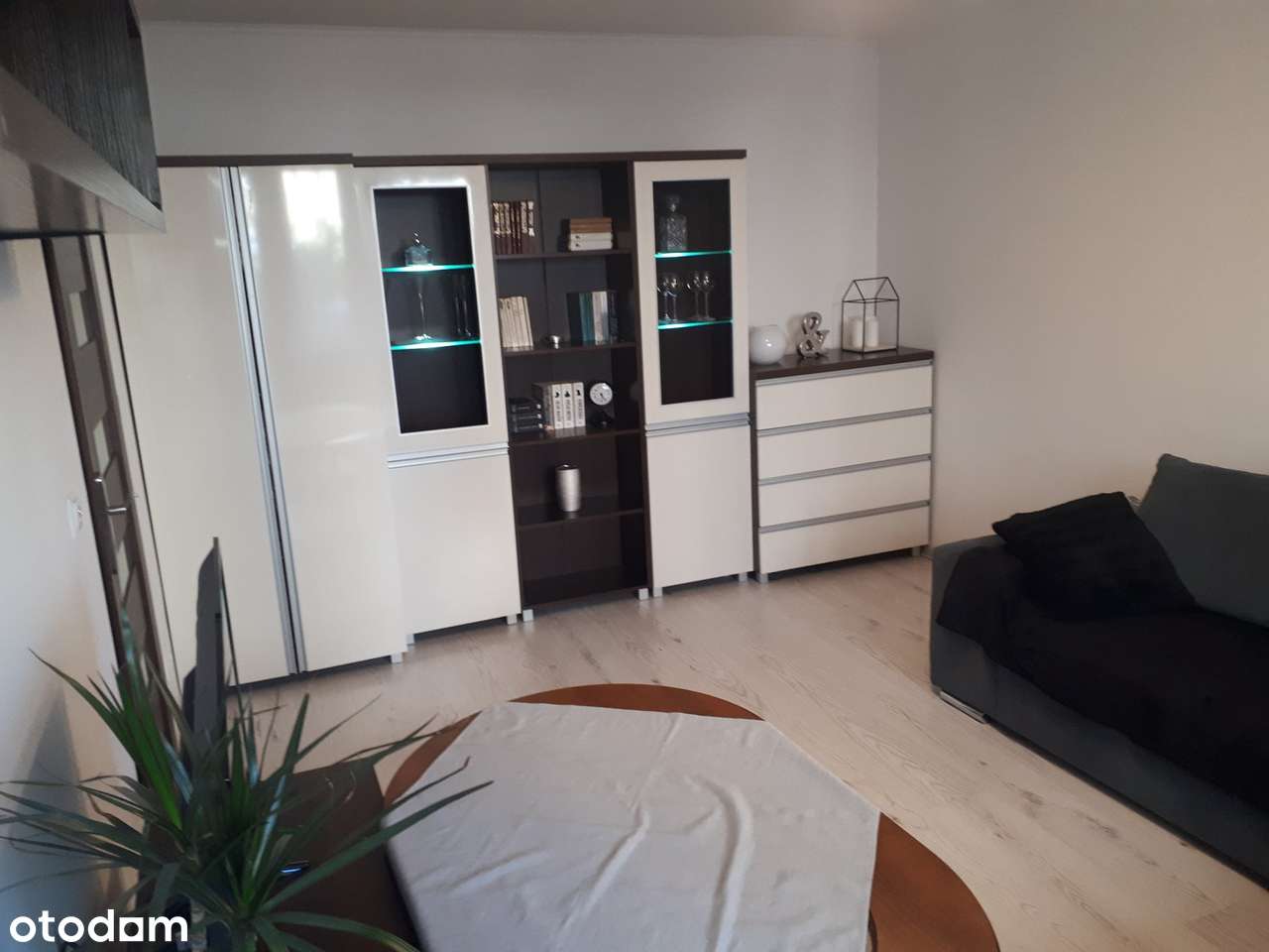 2PKł Wrocławska, do zamieszkania i pod najem!!!-2