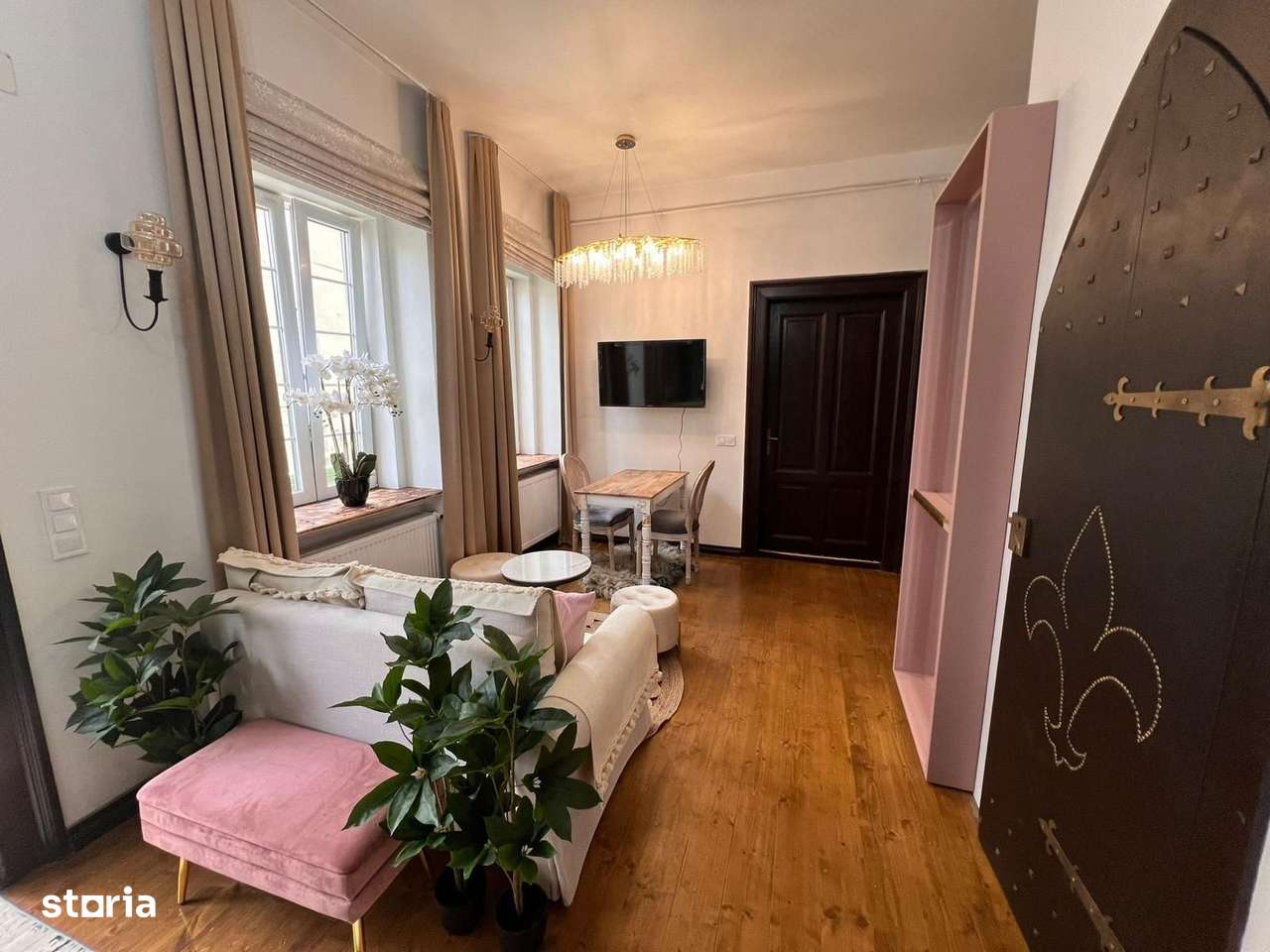 Apartament modern, cu parcare – Ultracentral, lângă Piața Mare - Imagine principală: 2/16